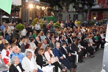  Telde con el empresario Grisaleña en la lectura del pregón de Santiago 2018 (Foto Antonio Alí)
